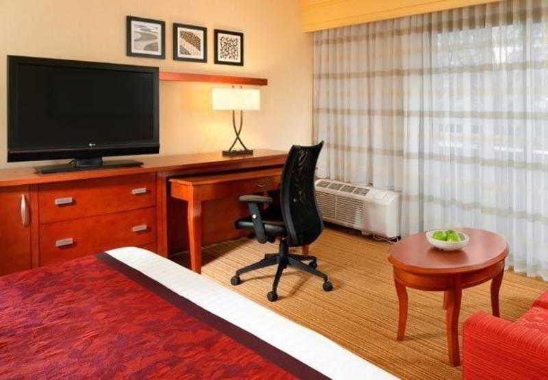Courtyard By Marriott Fairfax Fair Oaks Hotel Bilik gambar